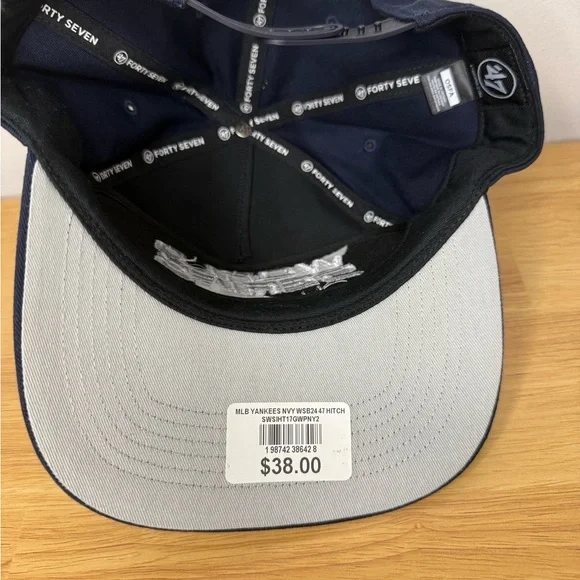New York Yankees '47 Brand 2024 World Series Hitch Navy Adjustable Snapback Hat - Picture 4 of 4